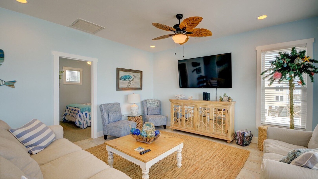 Photo of Livingroom in North Topsail Beach