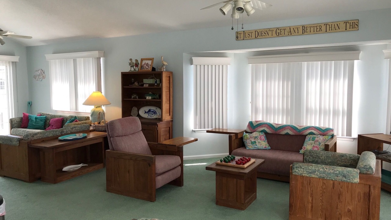 Photo of Livingroom in North Topsail Beach
