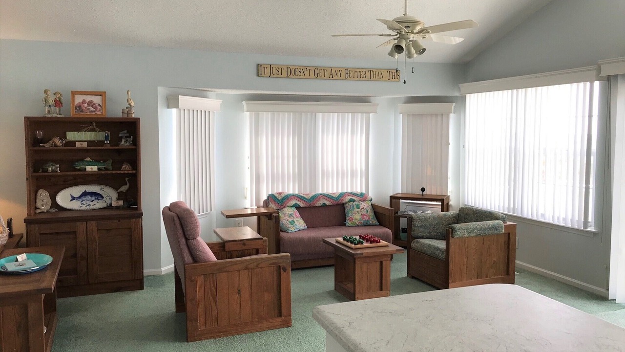Photo of Livingroom in North Topsail Beach