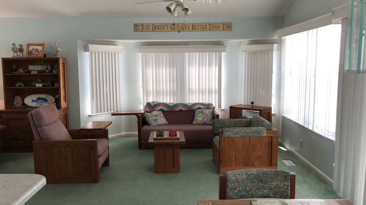 Photo of Livingroom in North Topsail Beach