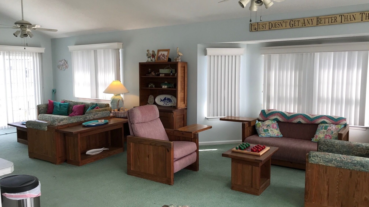Photo of Livingroom in North Topsail Beach