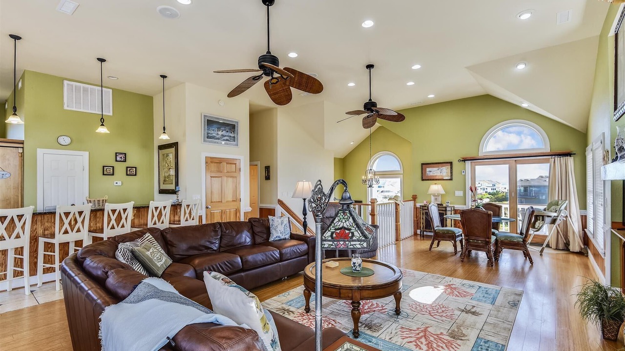 Photo of Bedroom in Whalehead Beach