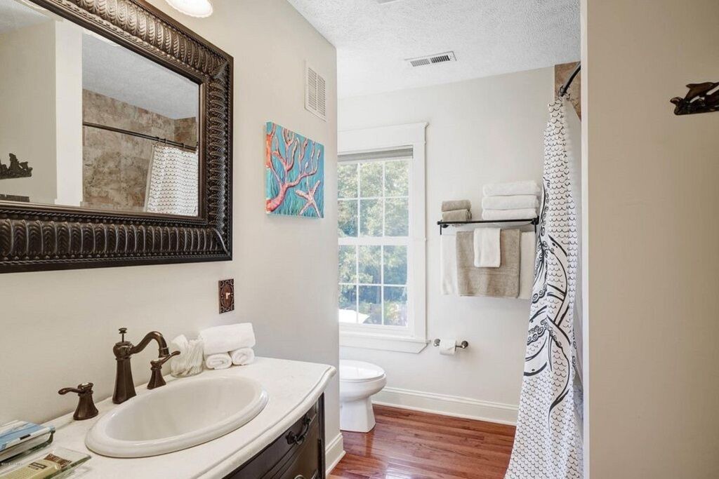 Photo of Bathroom in Tranquil Harbour