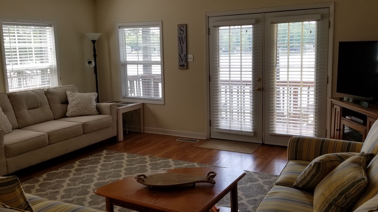 Photo of Livingroom in Southmont
