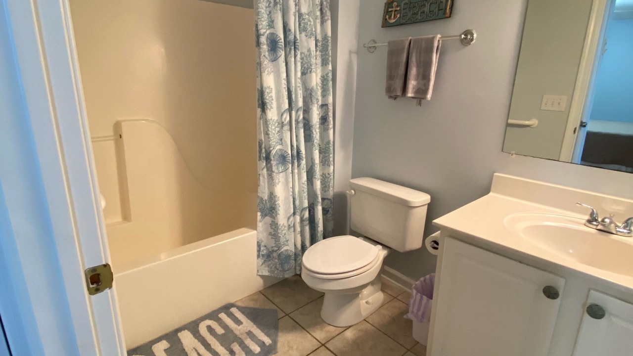 Photo of Bathroom in Long Beach