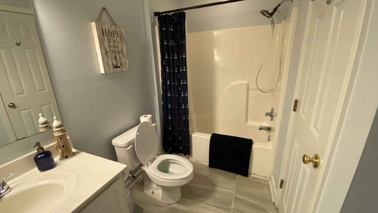 Photo of Bathroom in Long Beach