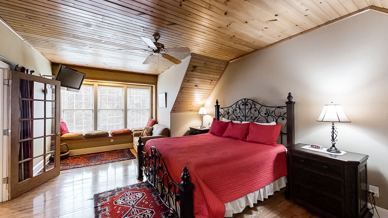 Photo of Bedroom in Sylva