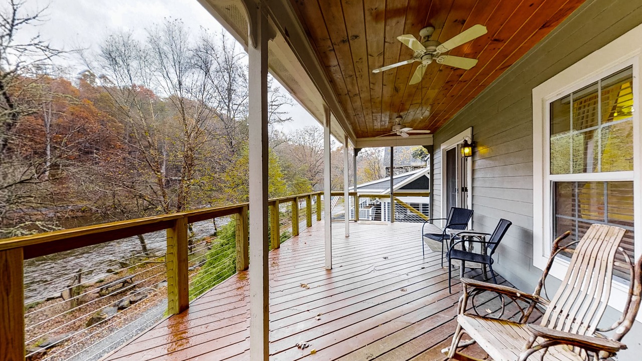 Photo of Patio Balcony in Sylva