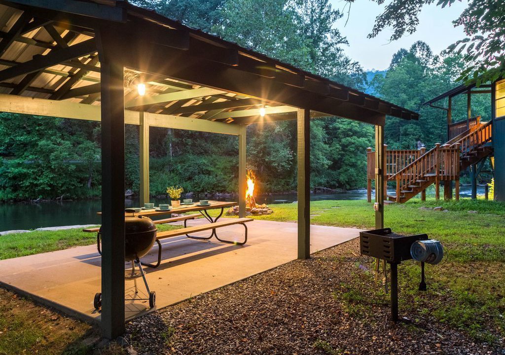 Photo of Outdoor in Sylva