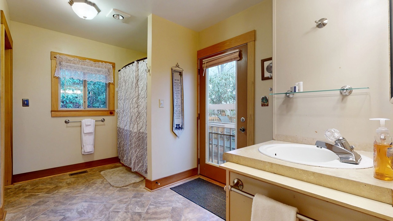 Photo of Bathroom in Whittier