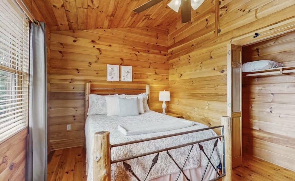Photo of Bedroom in Sylva