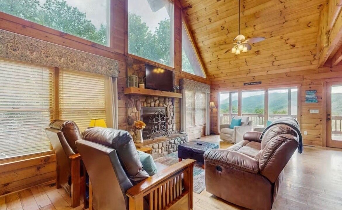 Photo of Livingroom in Sylva