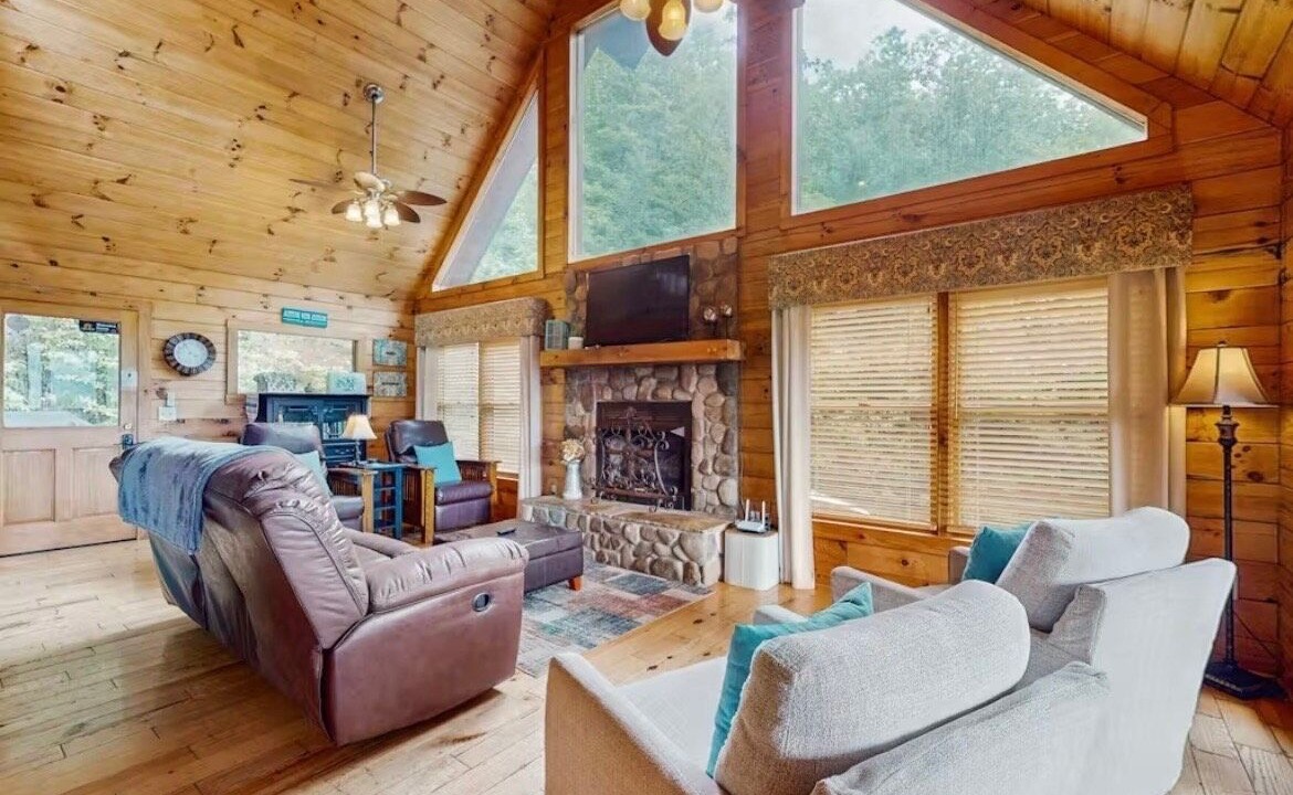 Photo of Livingroom in Sylva