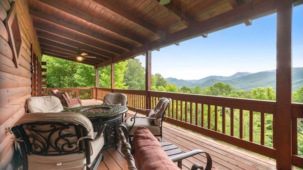 Photo of Patio Balcony in Sylva