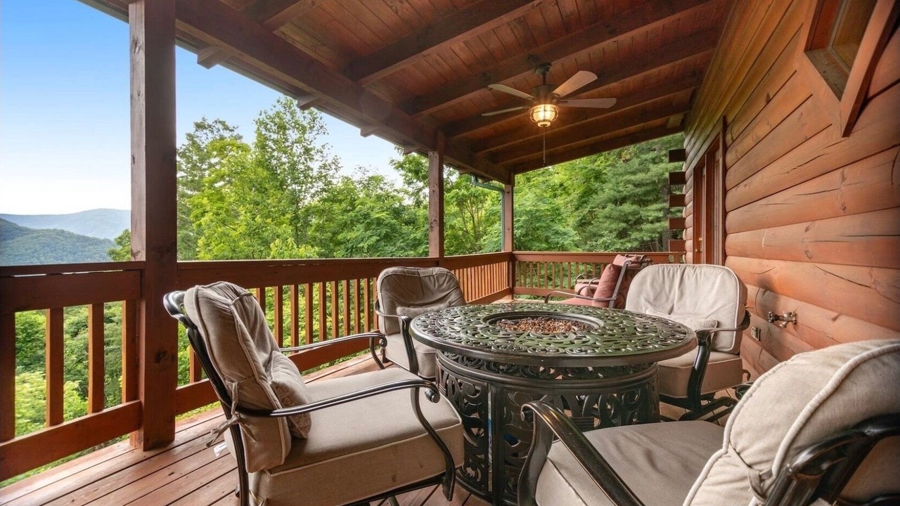 Photo of Patio Balcony in Sylva