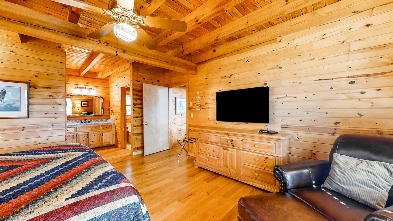 Photo of Bedroom in Sylva