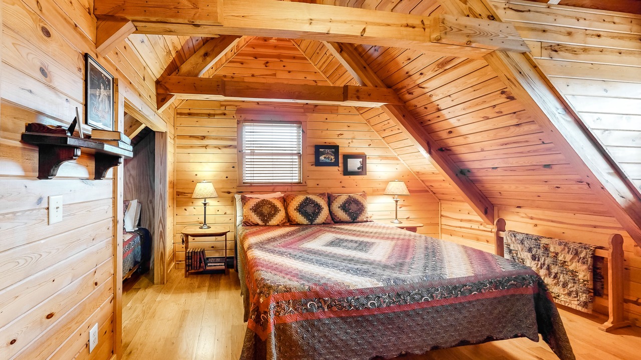 Photo of Bedroom in Sylva