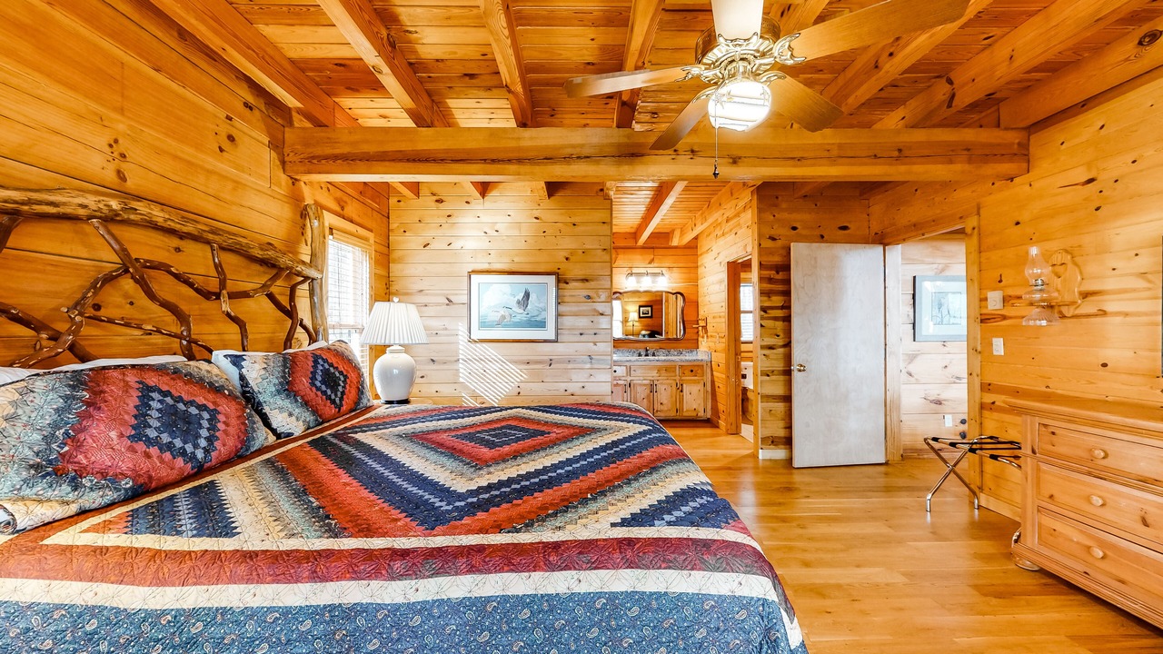 Photo of Bedroom in Sylva