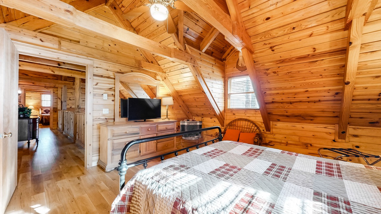Photo of Bedroom in Sylva