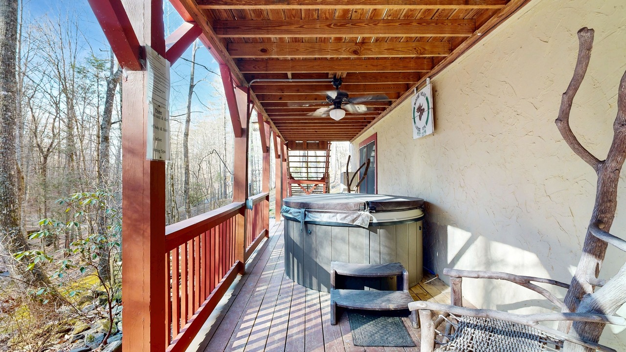 Photo of Patio Balcony in Sylva