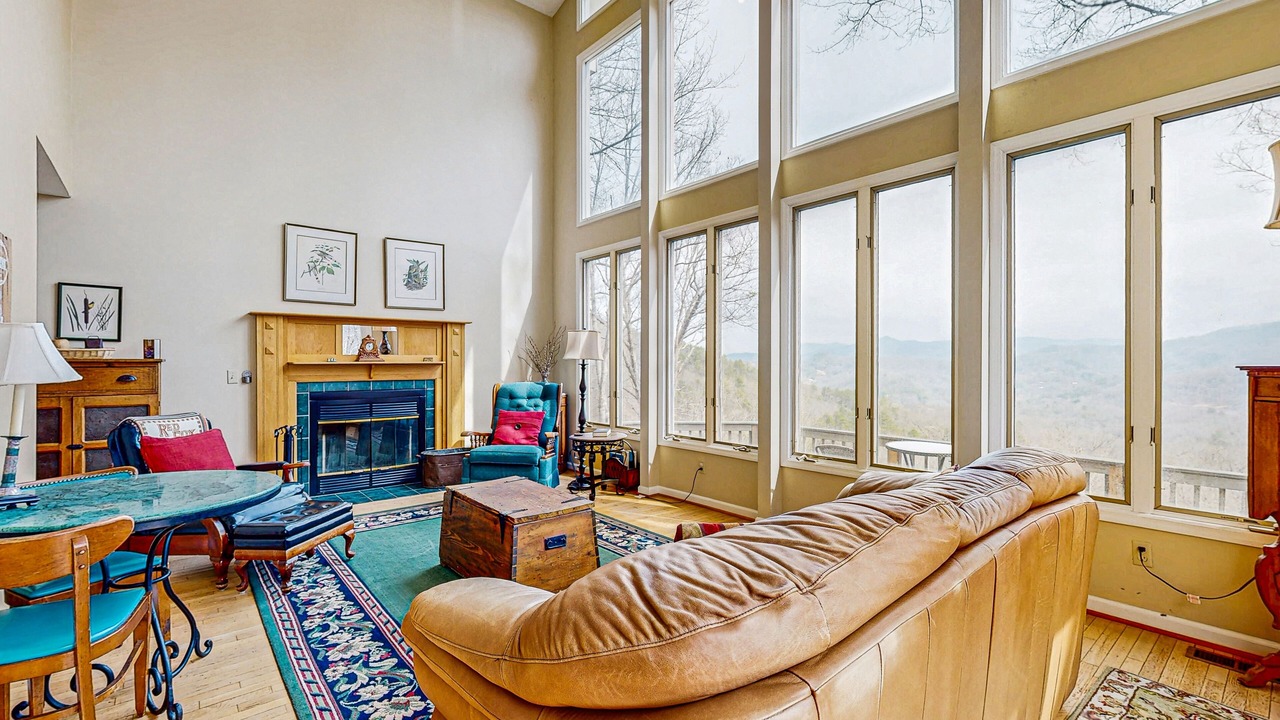 Photo of Livingroom in Sylva