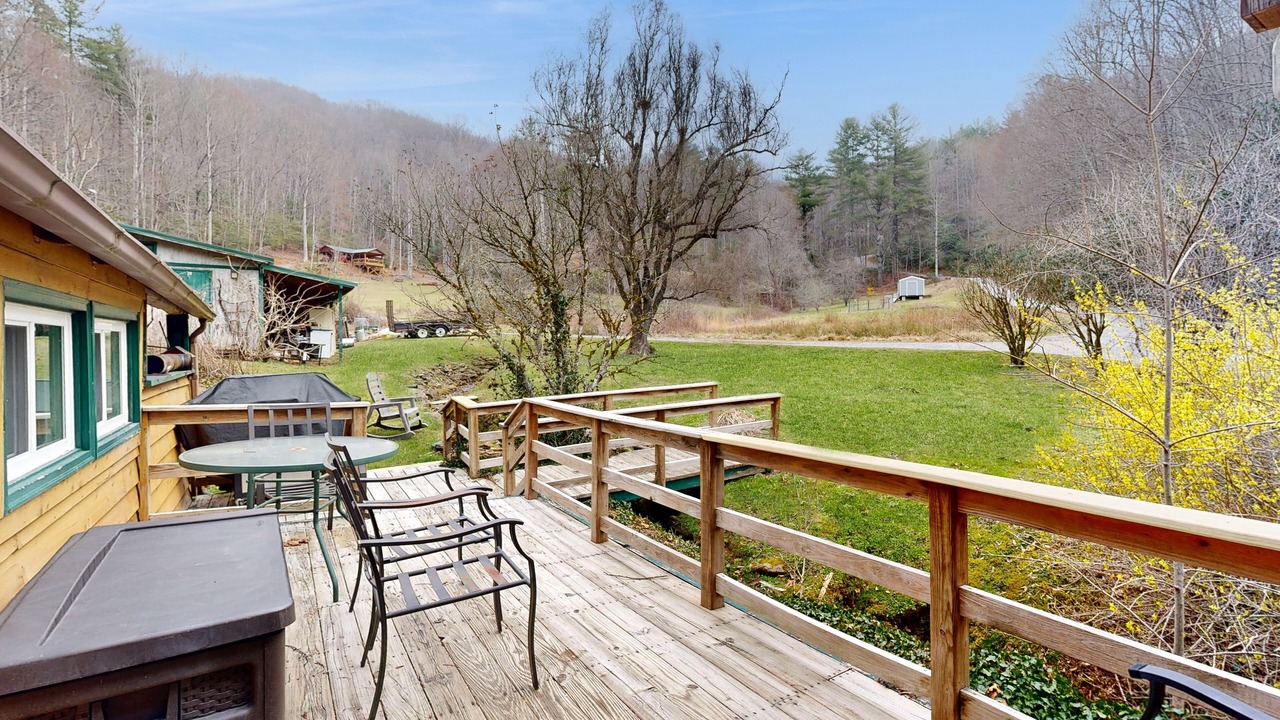 Photo of Patio Balcony in Sylva