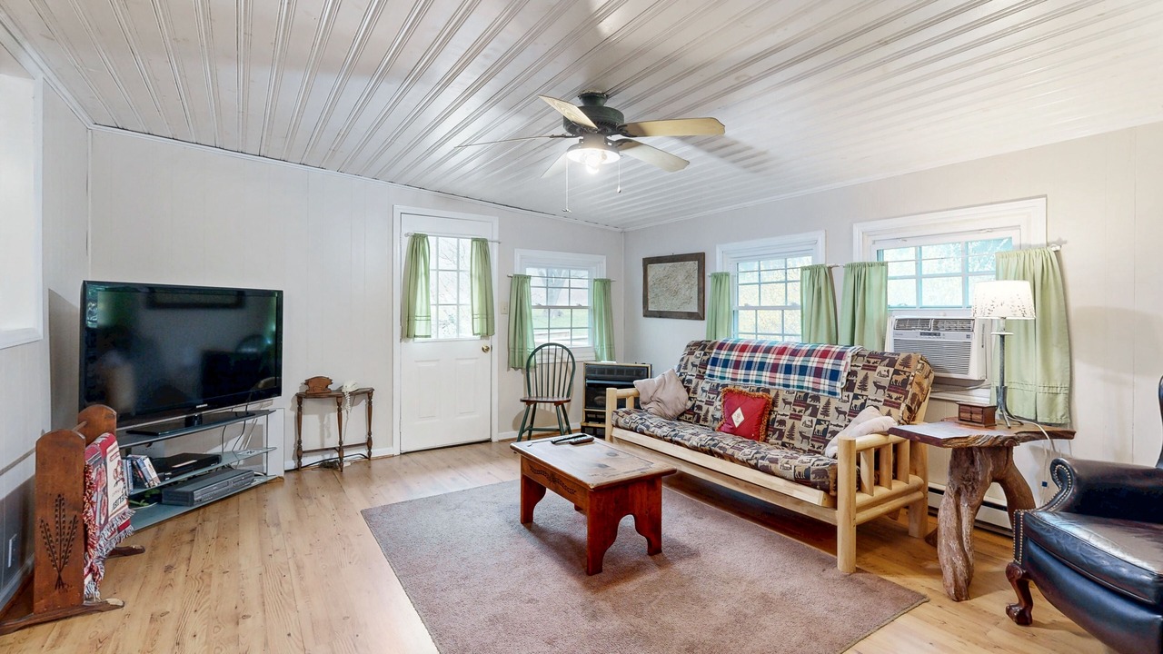 Photo of Livingroom in Sylva