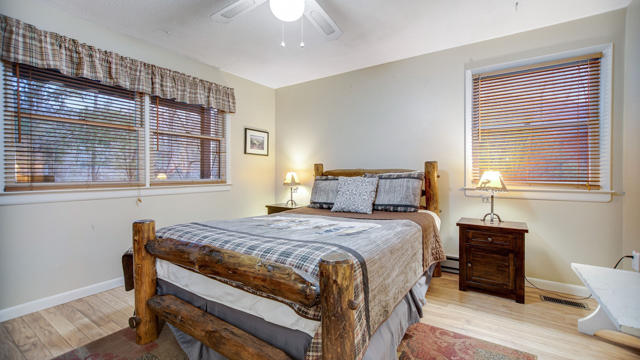 Photo of Bedroom in Cullowhee