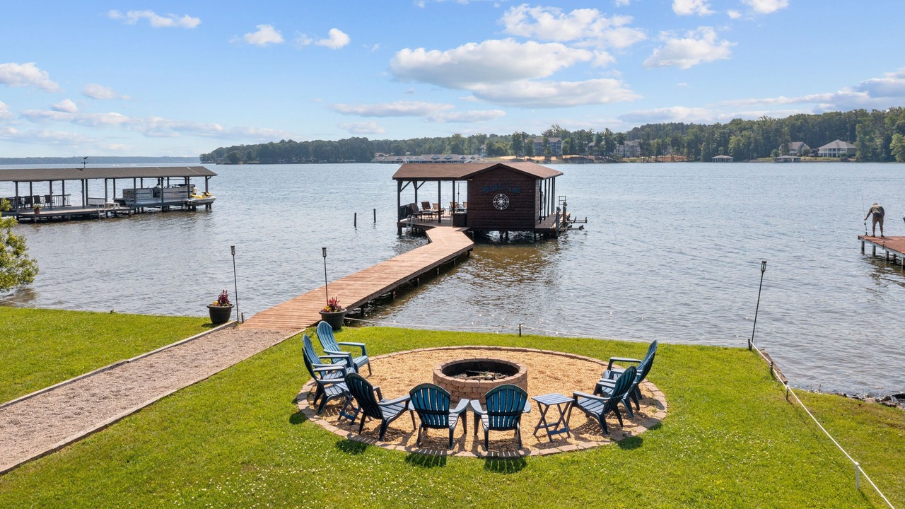 Photo of Outdoor in Old Bridge Point