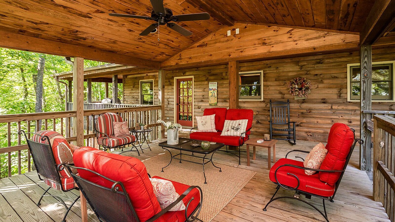 Photo of Patio Balcony in Pisgah Forest