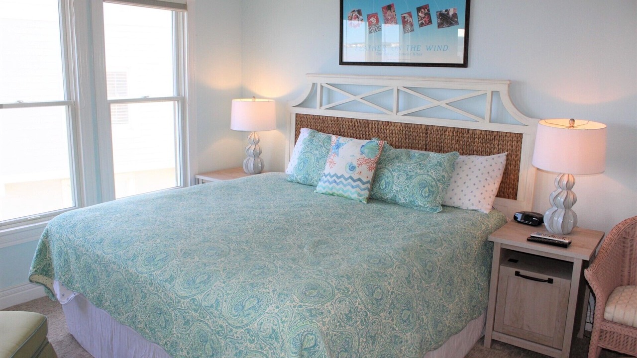 Photo of Bedroom in Manteo