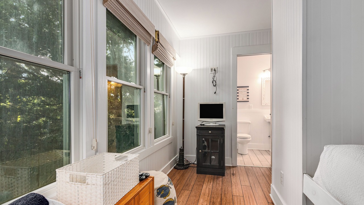 Photo of Bedroom in Flora's Bluff