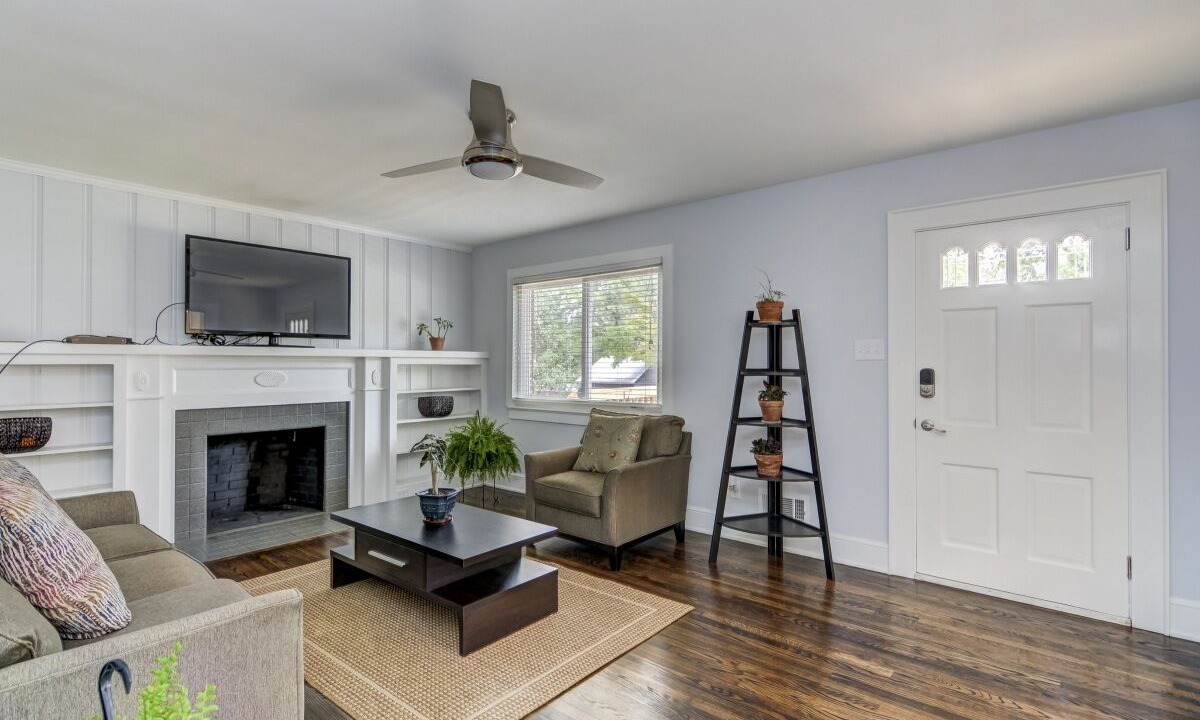 Photo of Livingroom in Hickory