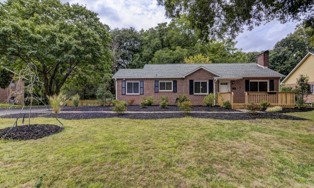 Photo of Outdoor in Hickory