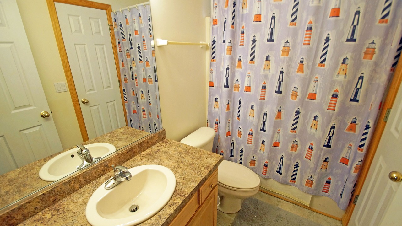 Photo of Bathroom in Ocean Sands
