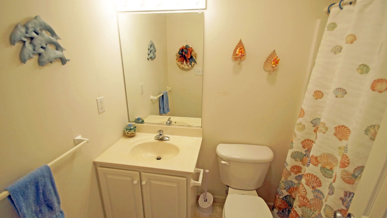 Photo of Bathroom in Colington