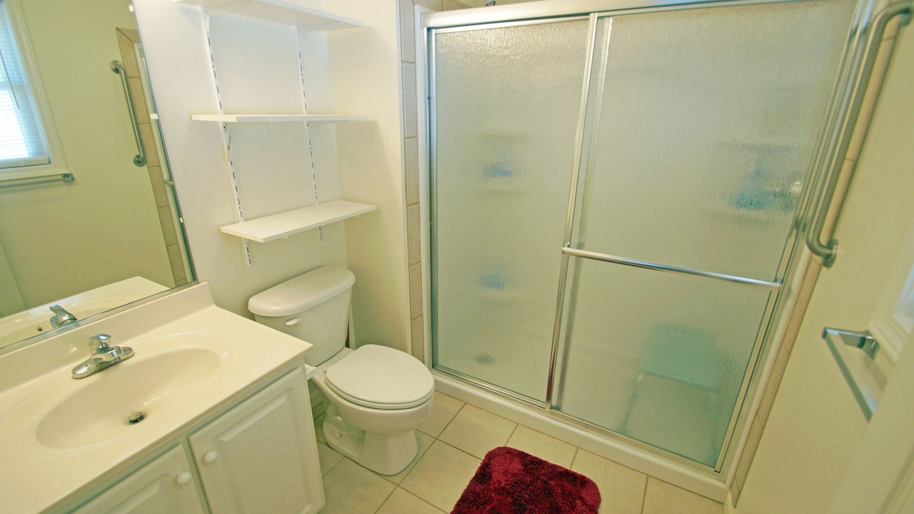 Photo of Bathroom in Colington