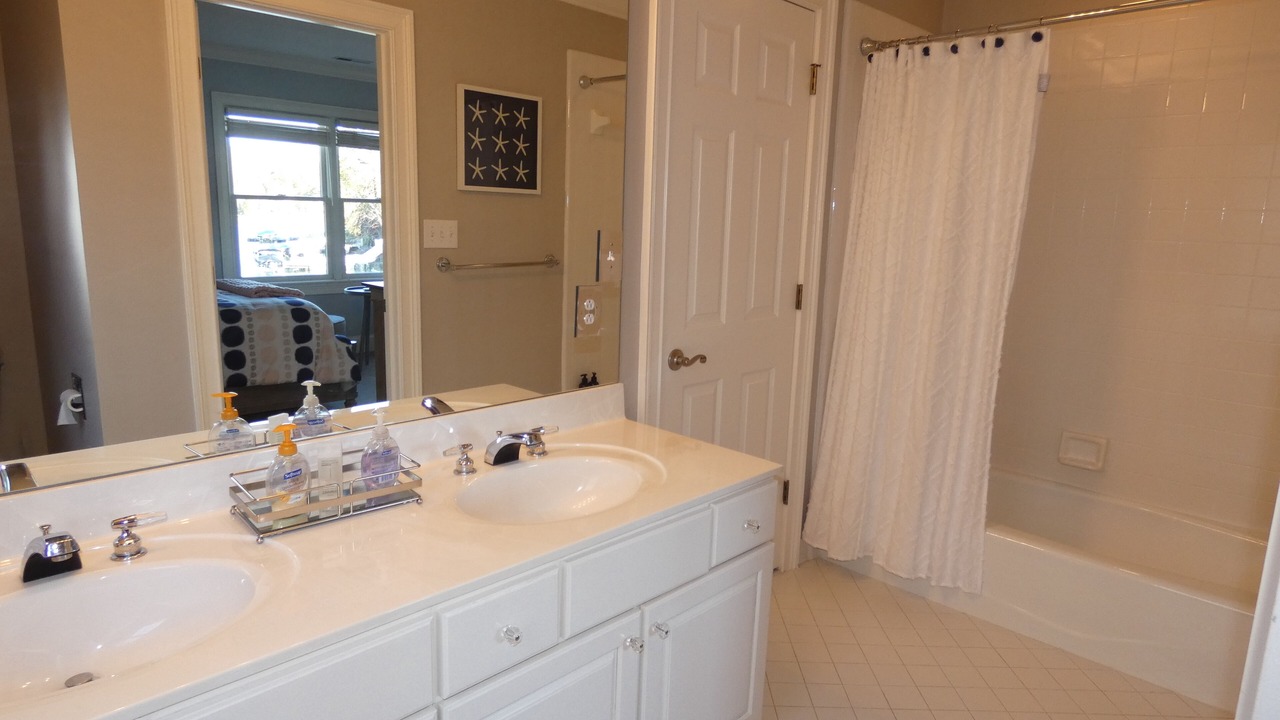Photo of Bathroom in Steele Creek