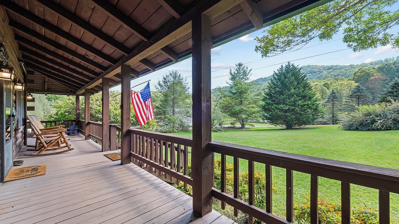 Photo of Patio Balcony in Hemphill Heights