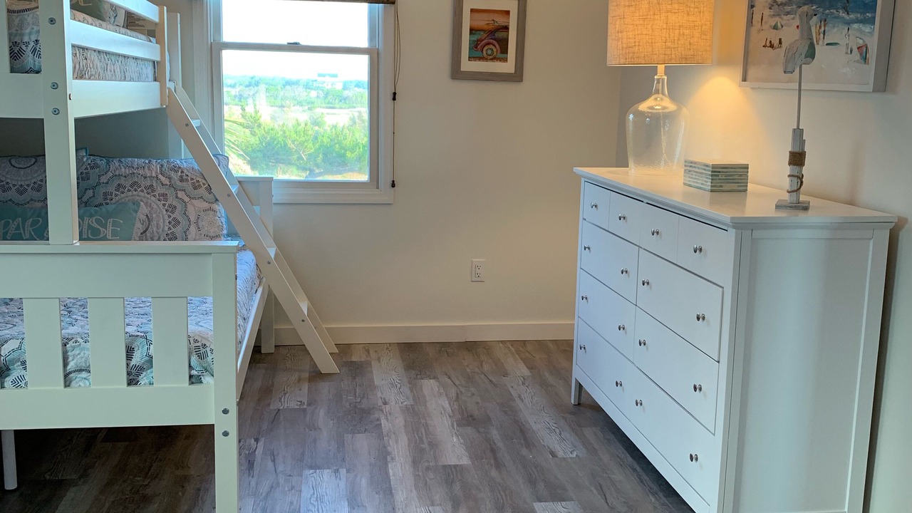 Photo of Bedroom in North Topsail Beach