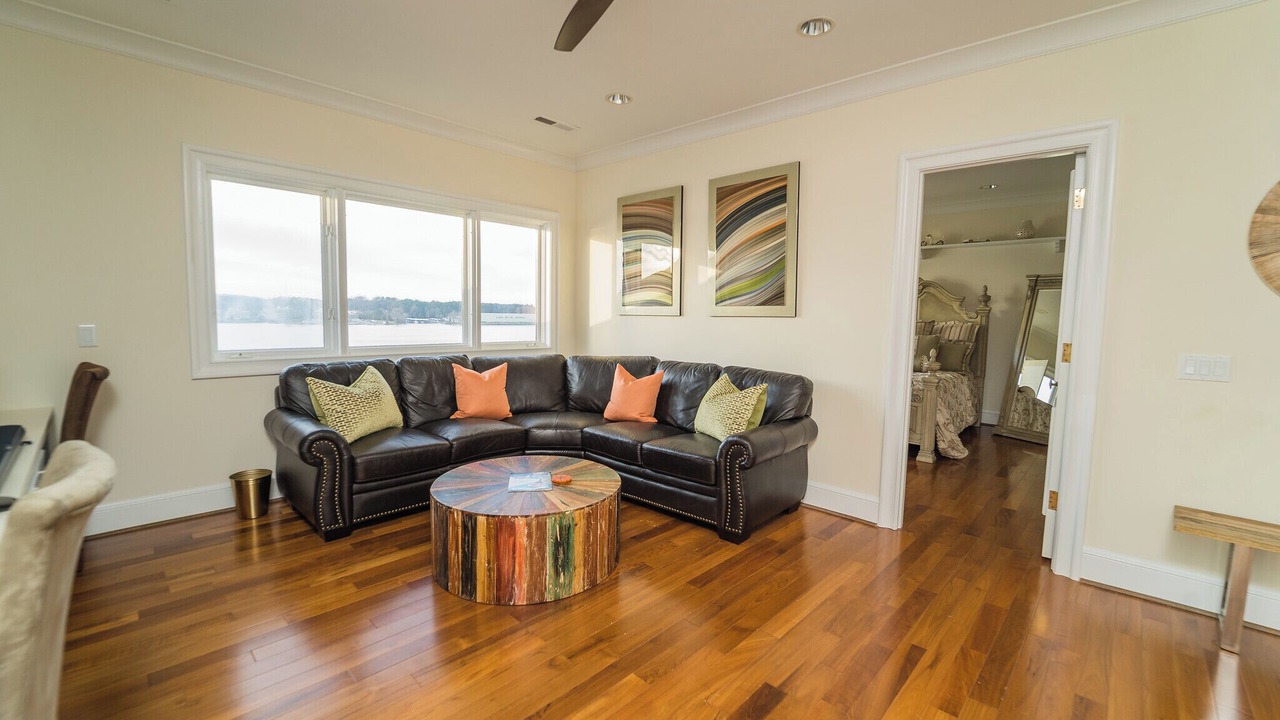 Photo of Livingroom in Steele Creek
