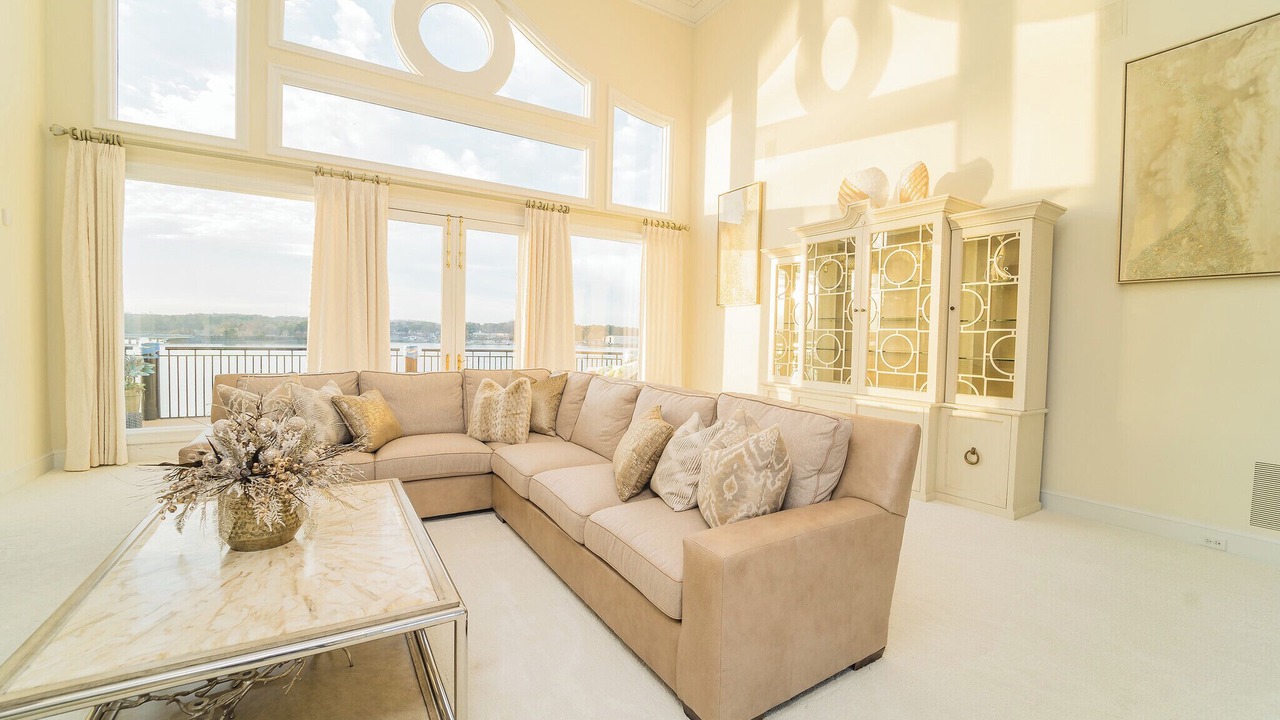 Photo of Livingroom in Steele Creek