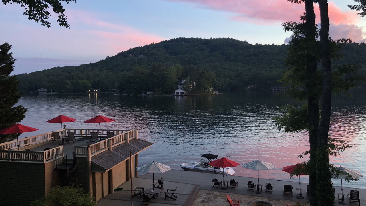 Photo of Patio Balcony in Lake Toxaway