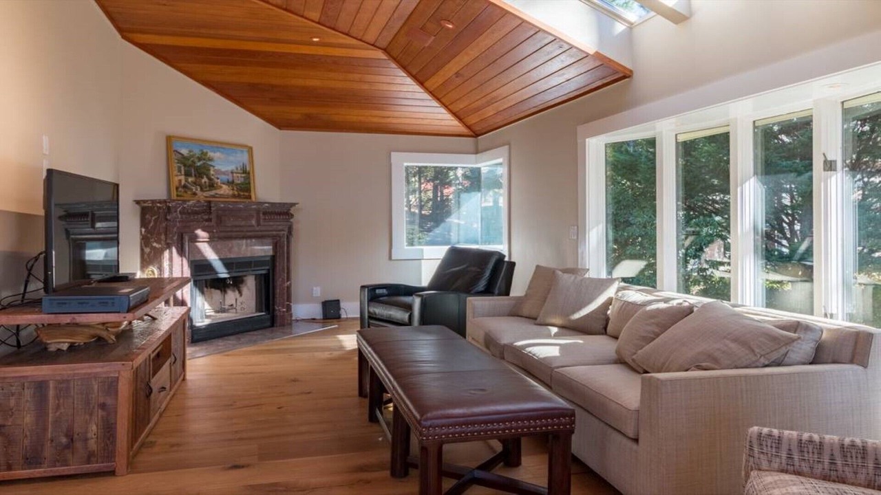 Photo of Livingroom in Lake Toxaway