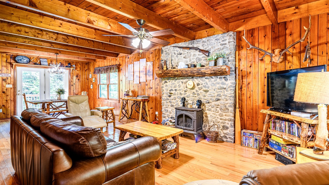Photo of Livingroom in Yadkin Valley