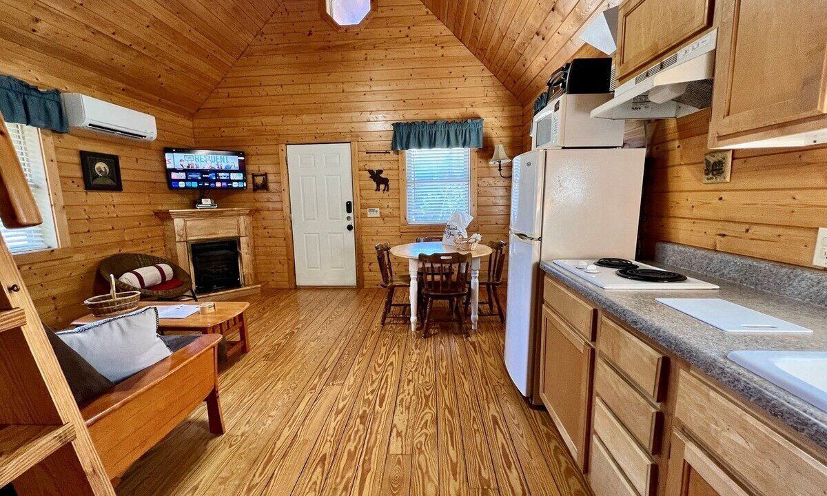 Photo of Bedroom in Laurel Springs