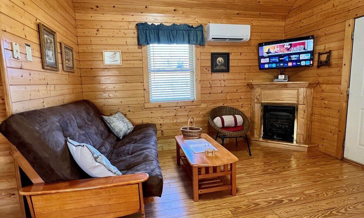 Photo of Bedroom in Laurel Springs