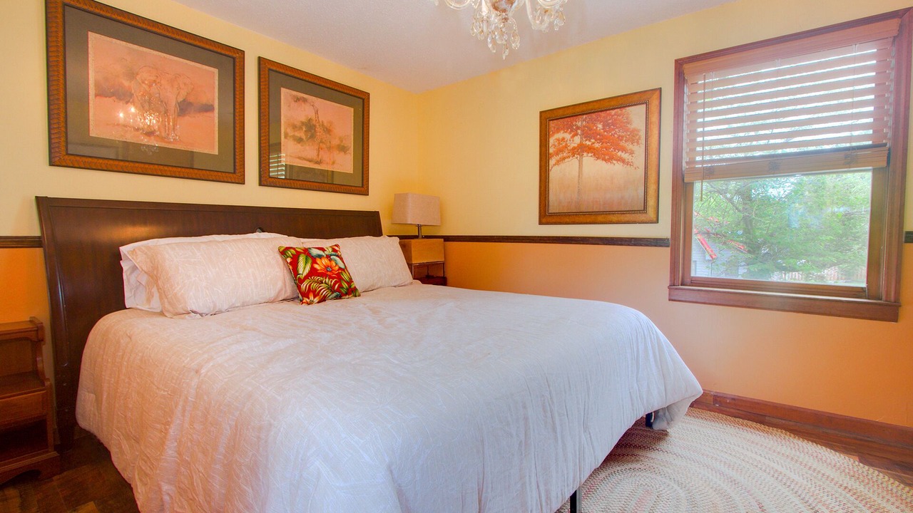 Photo of Bedroom in Swannanoa