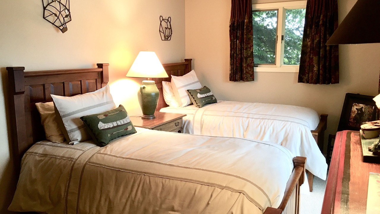 Photo of Bedroom in Santeetlah