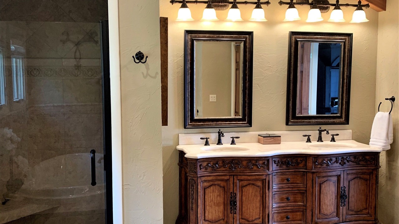 Photo of Bathroom in Santeetlah